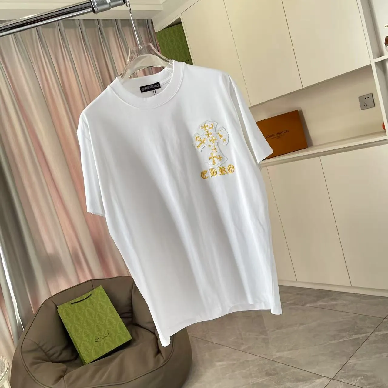 🅿️200 ch Cro* 2025 spring and summer new style Sanskrit horseshoe cross laser patch embroidery short-sleeved t-shirt custom fabric 300g same style for men and women Size: S M L XL XXL Five codes Color: black white
